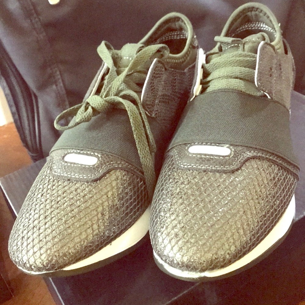 Dress sneakers